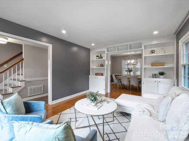 3808 Riverbend Road, Charlotte, NC 28210