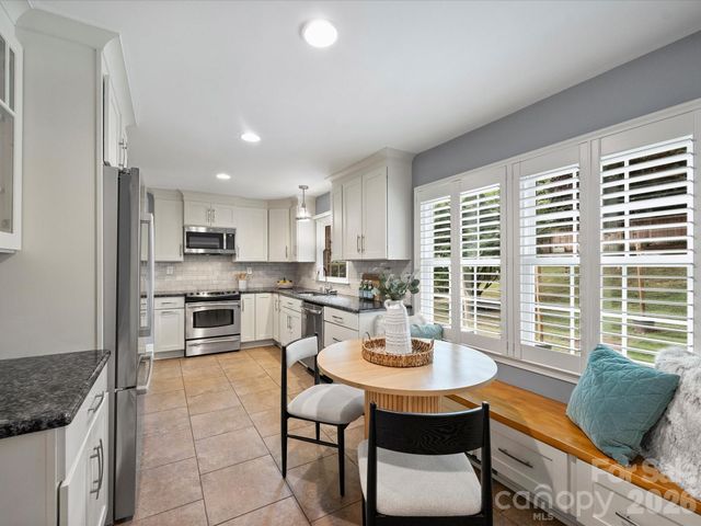 3808 Riverbend Road, Charlotte, NC 28210