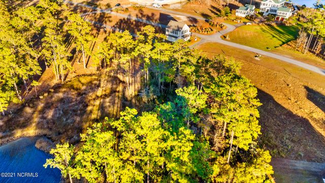 275 Ballast Point, Oriental, NC 28571