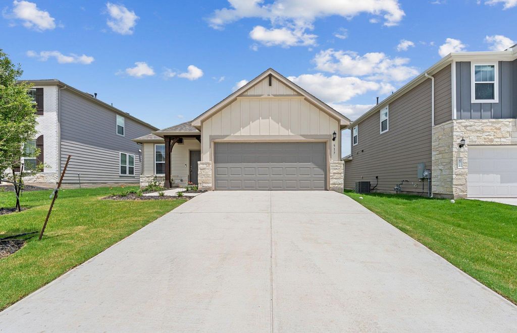 517 Madelines Meadow LN, Georgetown, TX 78626