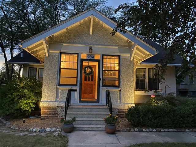 904 45th Street, Des Moines, IA 50312