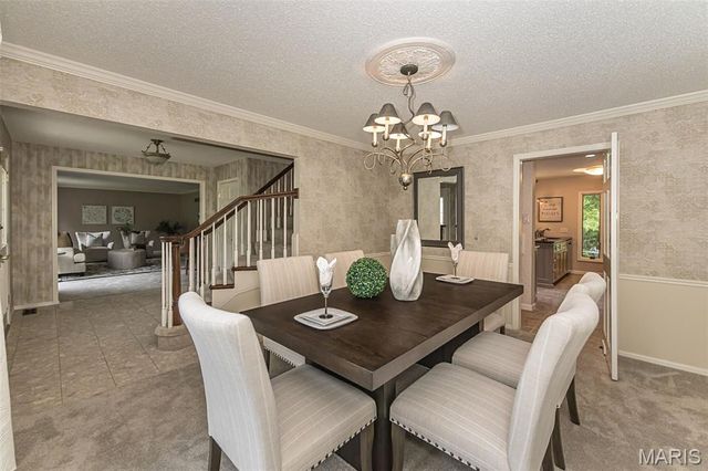 15166 Chamisal Drive, Chesterfield, MO 63017
