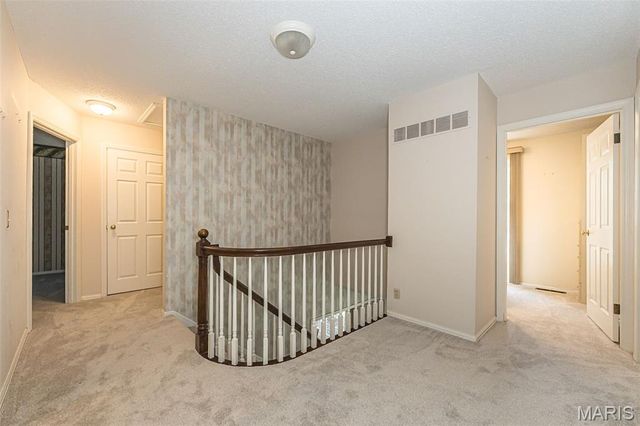 15166 Chamisal Drive, Chesterfield, MO 63017