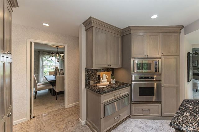 15166 Chamisal Drive, Chesterfield, MO 63017