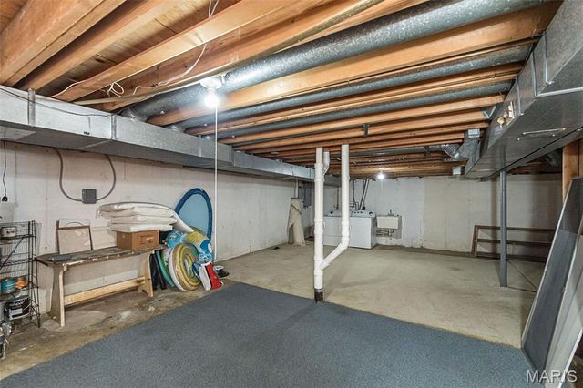15166 Chamisal Drive, Chesterfield, MO 63017