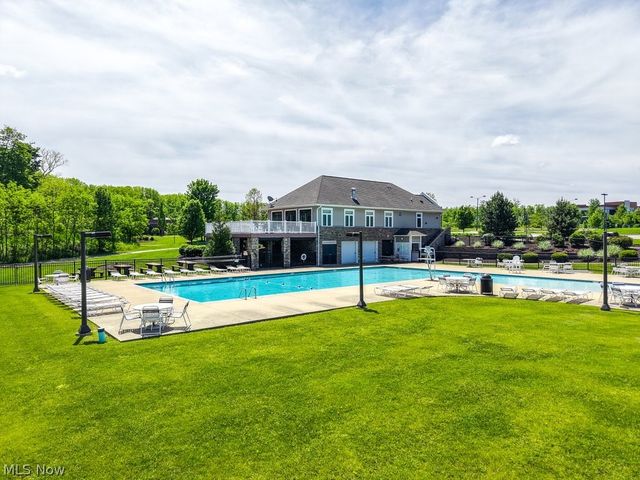 8081 Parkcroft Drive, Mentor, OH 44060