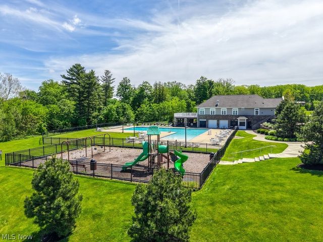 8081 Parkcroft Drive, Mentor, OH 44060