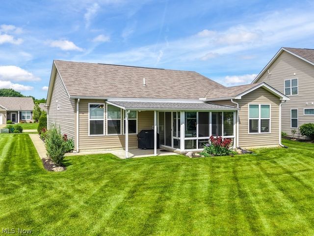 8081 Parkcroft Drive, Mentor, OH 44060