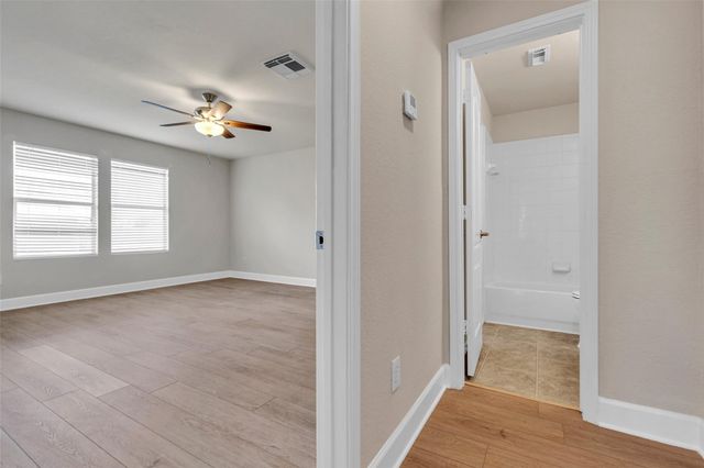 12715 Windy Summer Lane, Houston, TX 77044