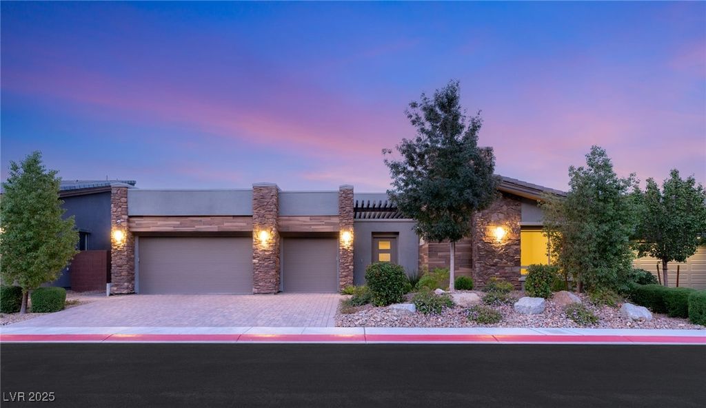 6184 Petroglyph Avenue, Las Vegas, NV 89135