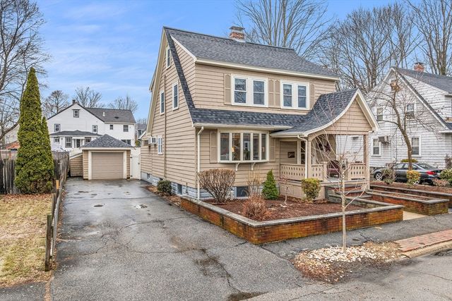 24 Smith Ave, Reading, MA 01867