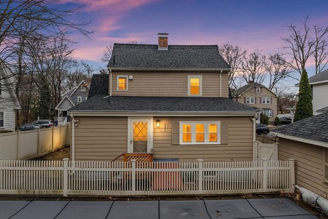 24 Smith Ave, Reading, MA 01867