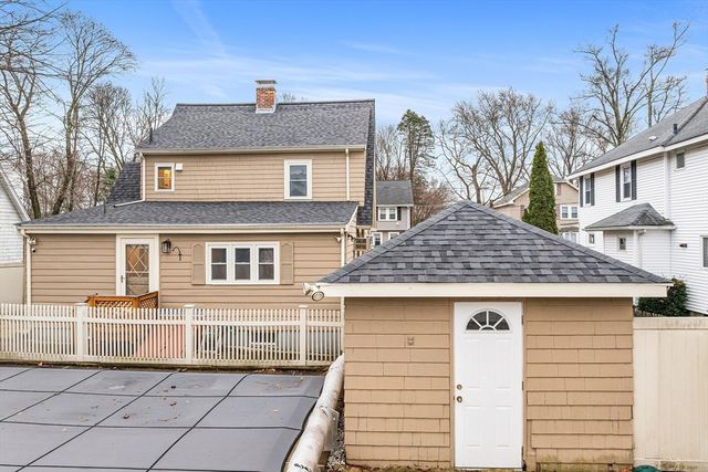 24 Smith Ave, Reading, MA 01867