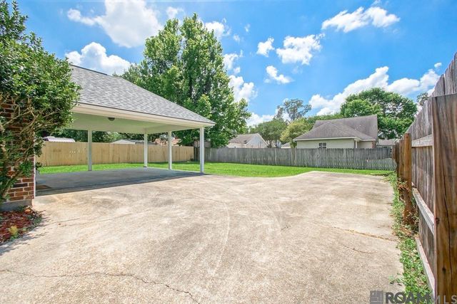 14211 Parkridge Dr, Prairieville, LA 70769