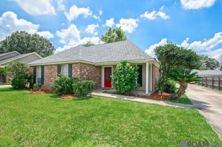 14211 Parkridge Dr, Prairieville, LA 70769