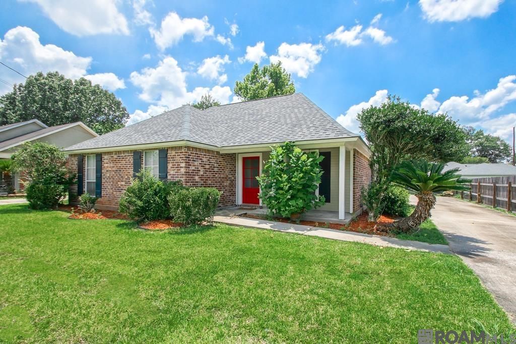 14211 Parkridge Dr, Prairieville, LA 70769
