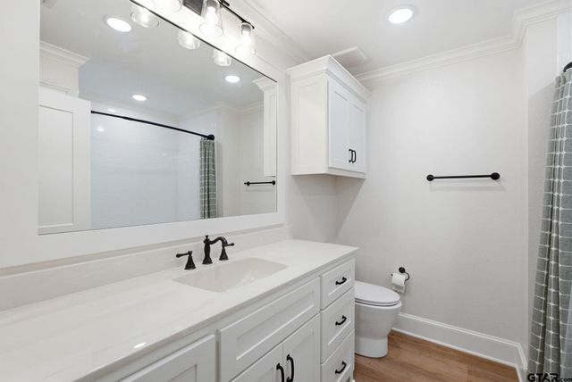 15099 Fargo Dr, Chandler, TX 75758