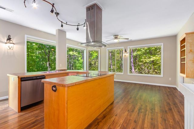 285 Peachtree Mtn Estate, Murphy, NC 28906