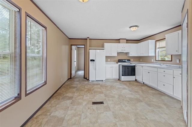 959 Southern Meadow Drive, Lake Charles, LA 70611