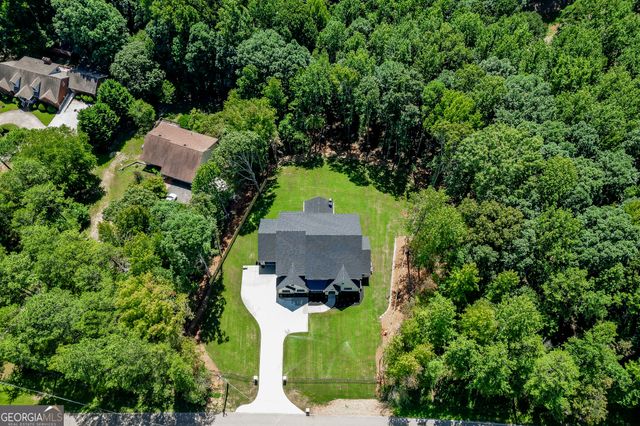 5222 L J Martin Drive, Gainesville, GA 30507
