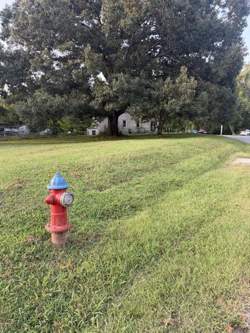 105 Valley View St, Ashland City, TN 37015