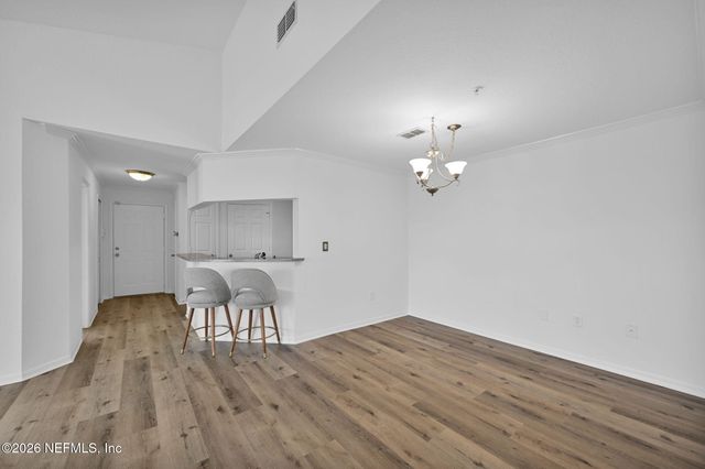 7800 POINT MEADOWS Drive 1134, Jacksonville, FL 32256