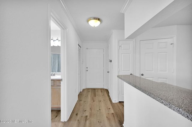 7800 POINT MEADOWS Drive 1134, Jacksonville, FL 32256