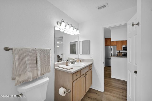 7800 POINT MEADOWS Drive 1134, Jacksonville, FL 32256