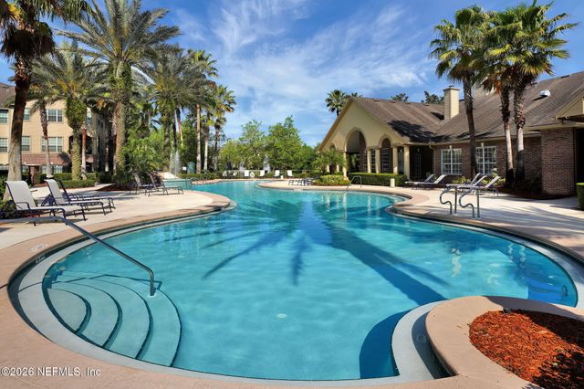 7800 POINT MEADOWS Drive 1134, Jacksonville, FL 32256