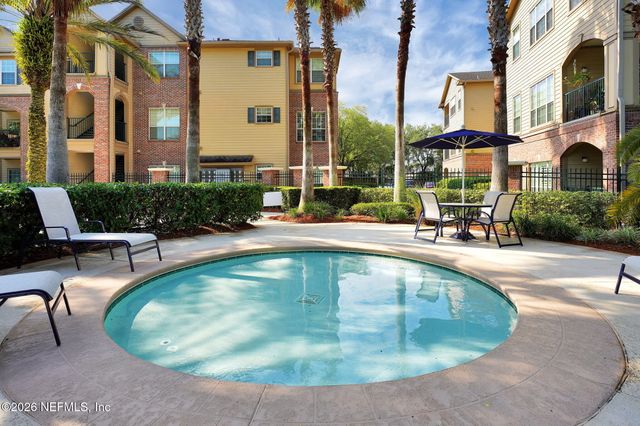 7800 POINT MEADOWS Drive 1134, Jacksonville, FL 32256