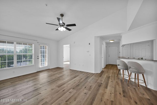 7800 POINT MEADOWS Drive 1134, Jacksonville, FL 32256