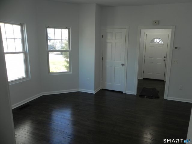 10 Hawkins Avenue A, Norwalk, CT 06855