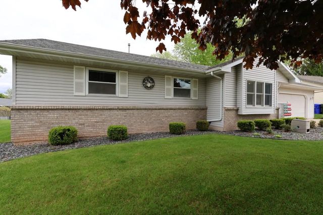 1304 BUCHANAN COURT, Kaukauna, WI 54130