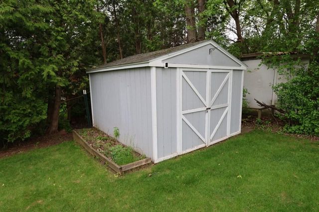 1304 BUCHANAN COURT, Kaukauna, WI 54130