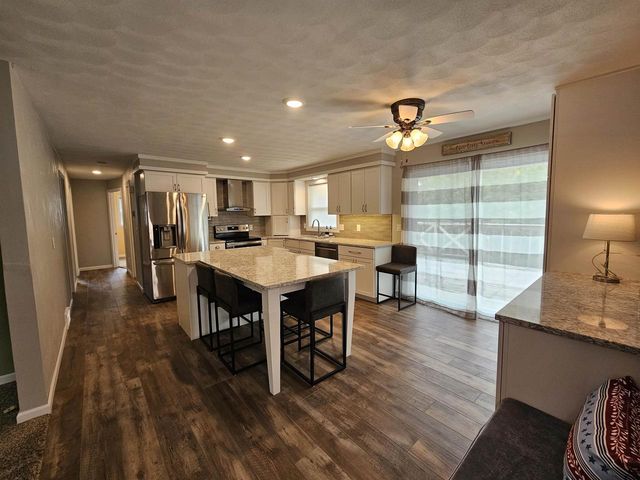 1304 BUCHANAN COURT, Kaukauna, WI 54130