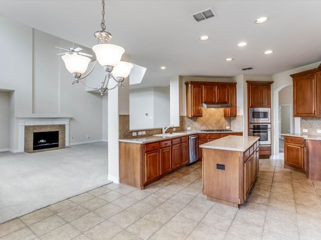 1131 Durango Circle, Shady Shores, TX 76208