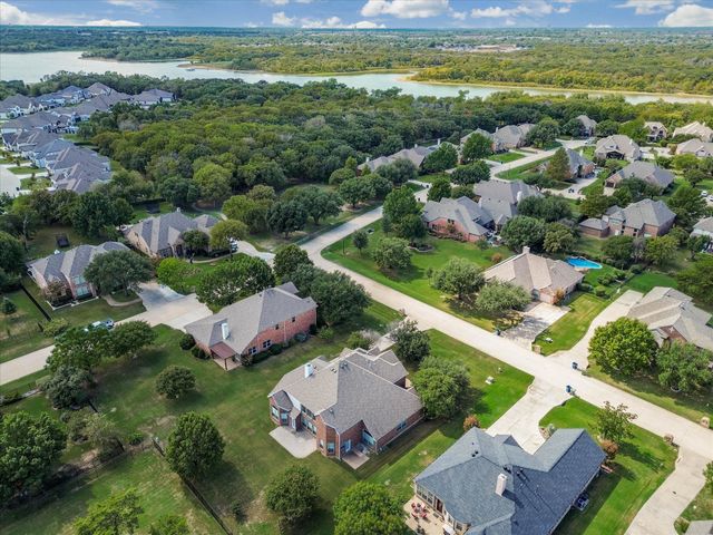 1131 Durango Circle, Shady Shores, TX 76208