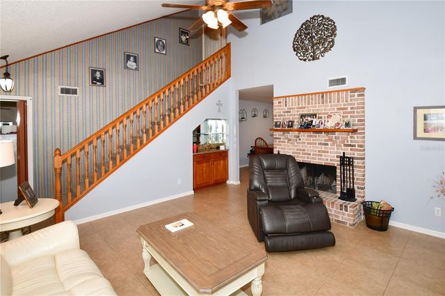7519 HARBOR VIEW WAY, Seminole, FL 33776