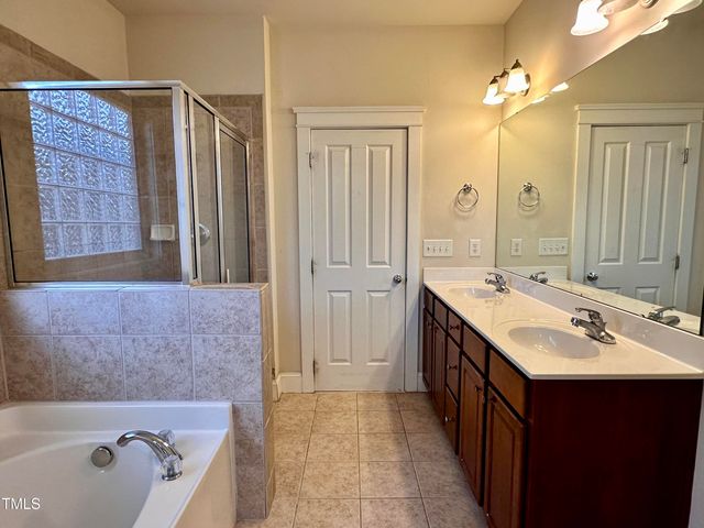530 Alden Bridge Drive, Cary, NC 27519