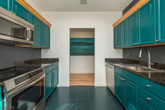 280 Main St 406, Little Falls Twp., NJ 07424