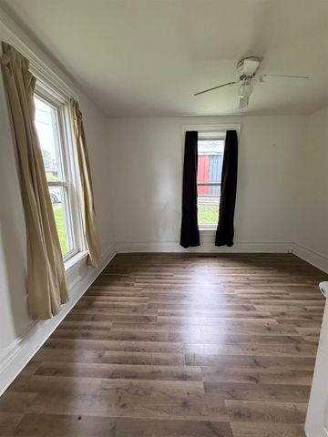 1307 10th Street, Eldora, IA 50627