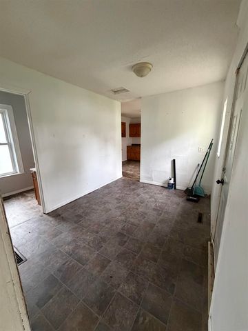 1307 10th Street, Eldora, IA 50627