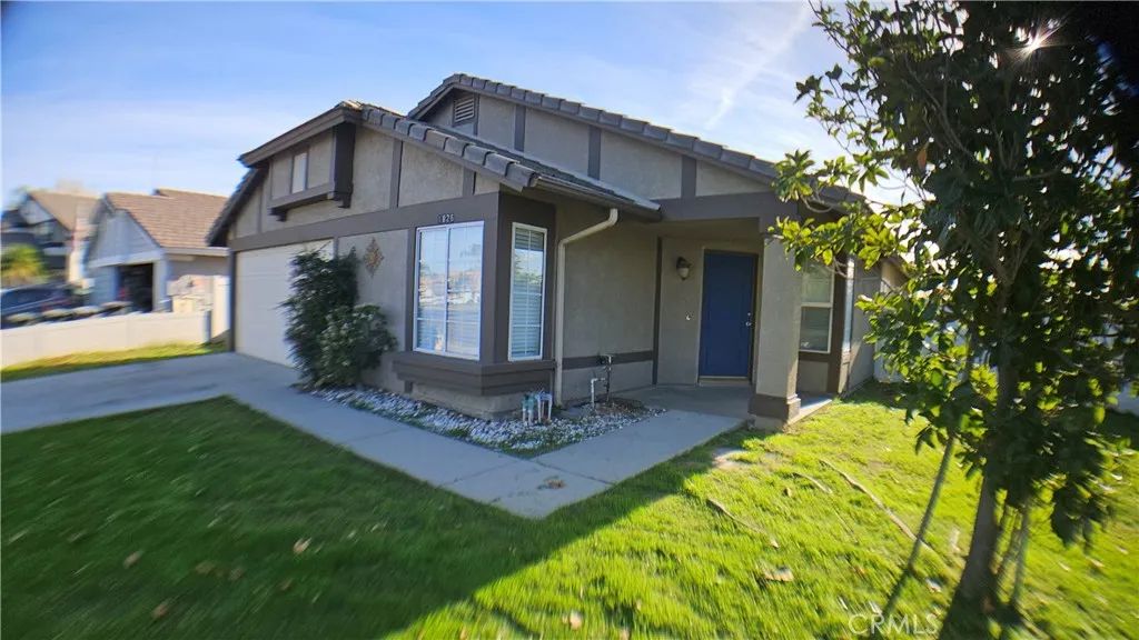 1826 Avenida San Sebastian, Perris, CA 92571