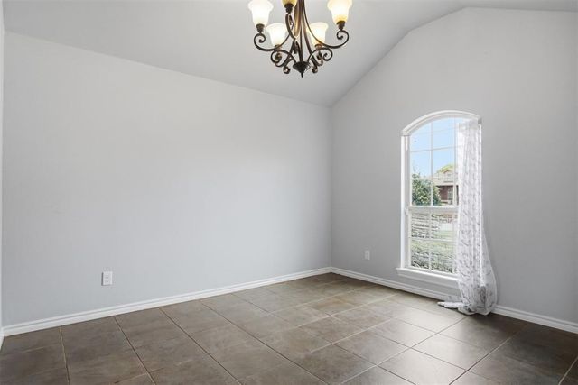 1008 Laurel Creek Drive, Yukon, OK 73099