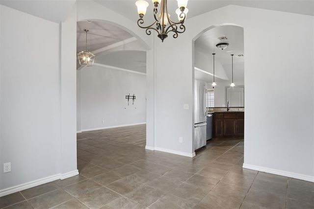 1008 Laurel Creek Drive, Yukon, OK 73099
