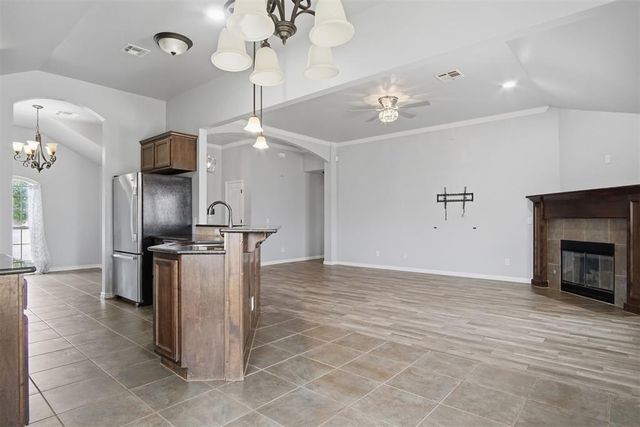 1008 Laurel Creek Drive, Yukon, OK 73099