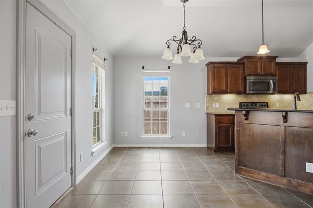 1008 Laurel Creek Drive, Yukon, OK 73099