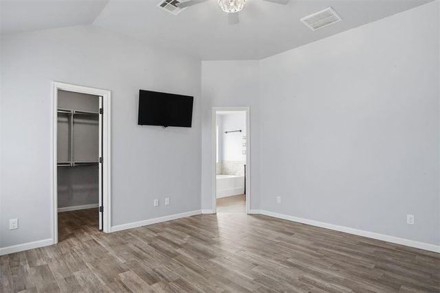 1008 Laurel Creek Drive, Yukon, OK 73099