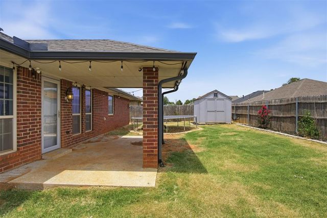 1008 Laurel Creek Drive, Yukon, OK 73099