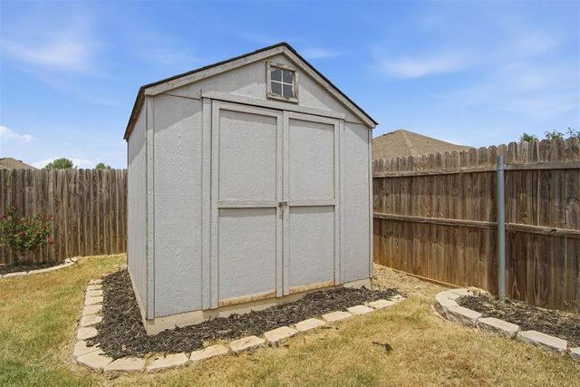 1008 Laurel Creek Drive, Yukon, OK 73099